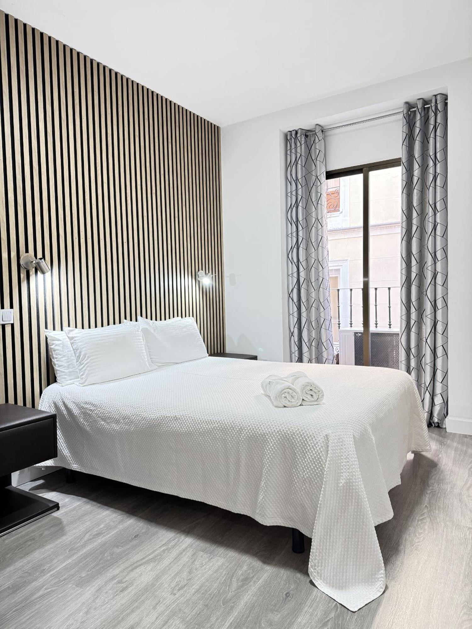 Apartamentos Day Madrid Callao Centro Gran Via Sol Malasana Екстер'єр фото