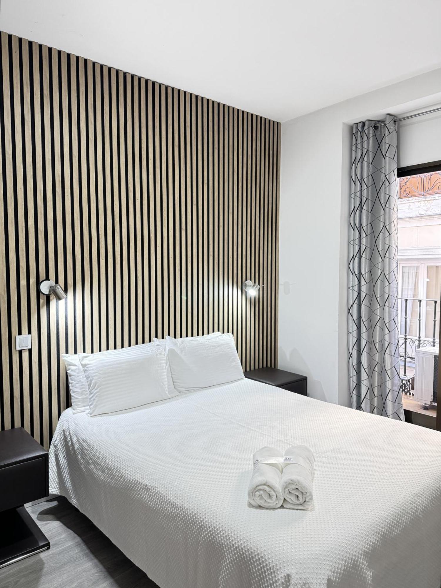 Apartamentos Day Madrid Callao Centro Gran Via Sol Malasana Екстер'єр фото